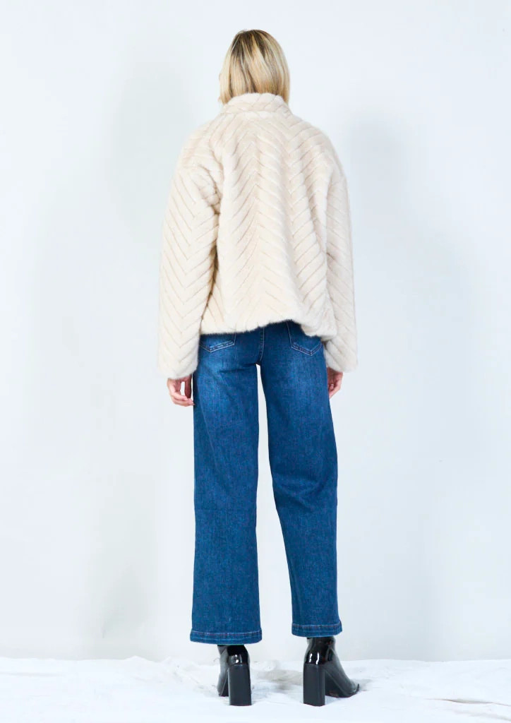 Eco Fur Jacket YV0456