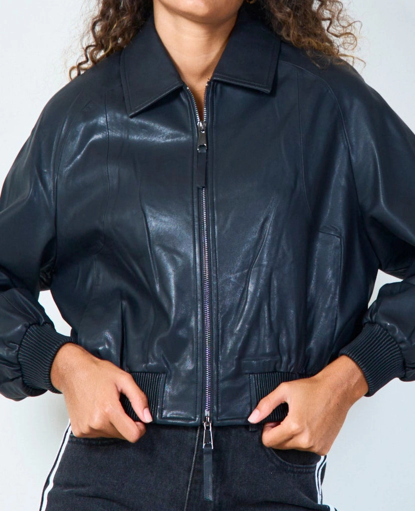 YV0508 Cropped leather jacket with zip closure