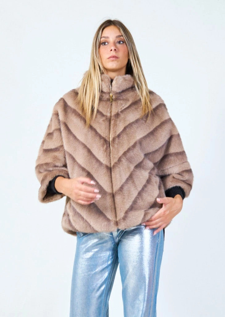 YV0500 Modern Chevron Eco Fur Jacket