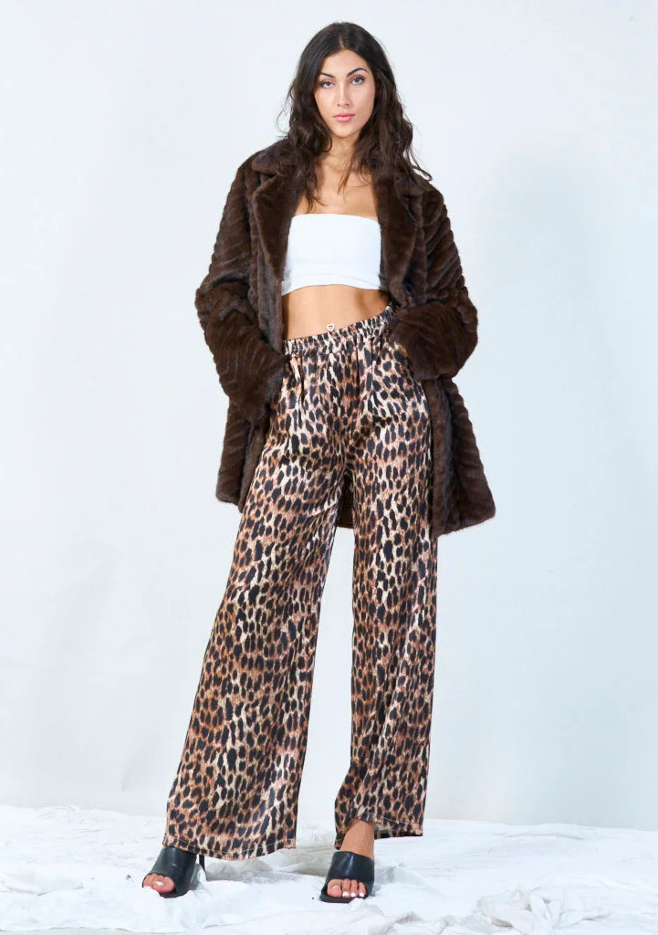 YV0467 Long Sleeved Textured Eco Fur Jacket