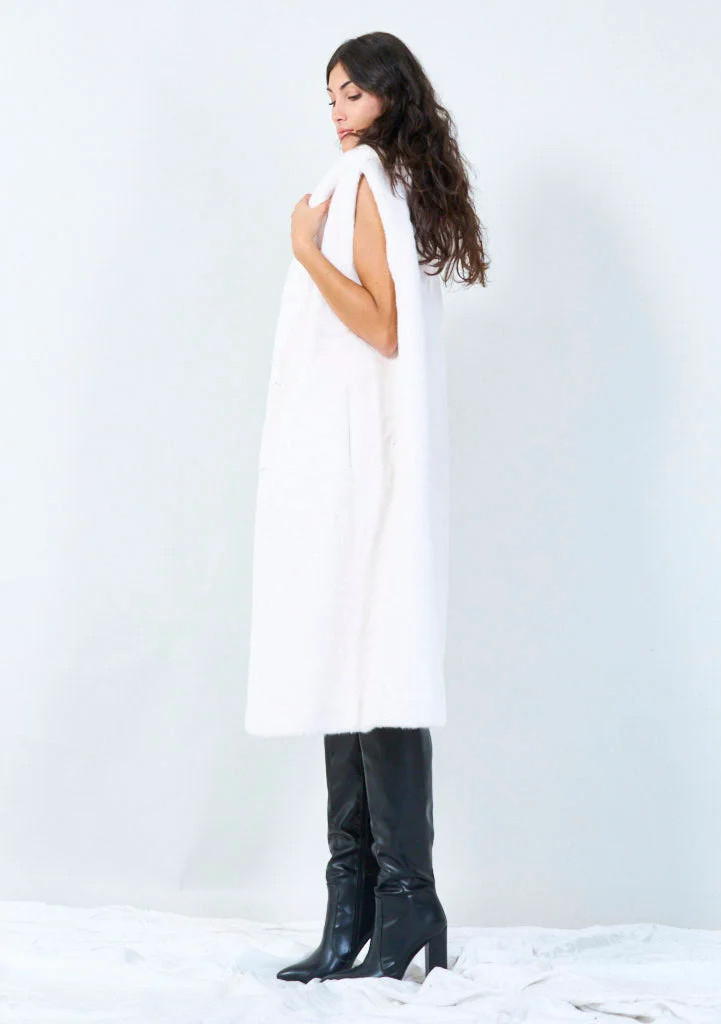 YV0499 Sleeveless Eco Fur Vest with Hood