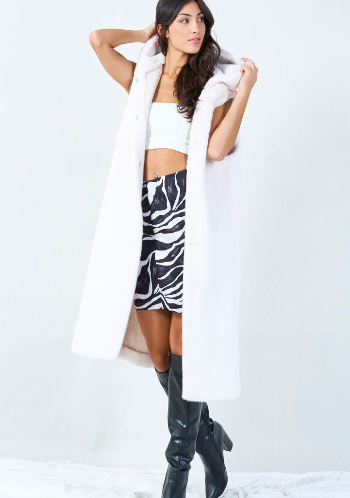 YV0499 Sleeveless Eco Fur Vest with Hood