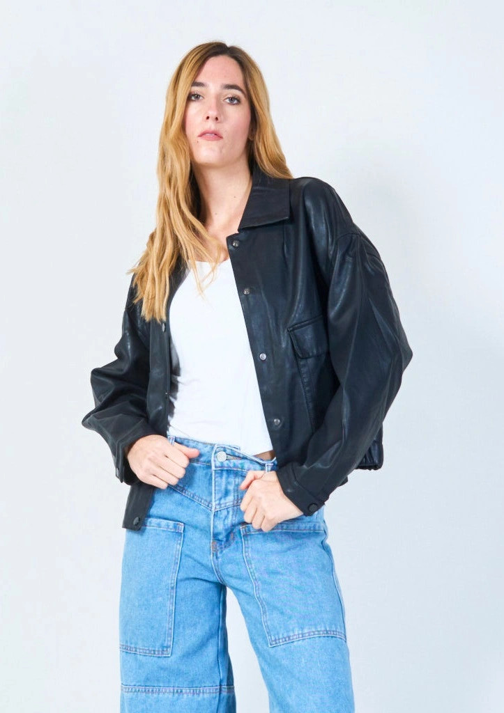 YV0506 Cropped button-up Jacket