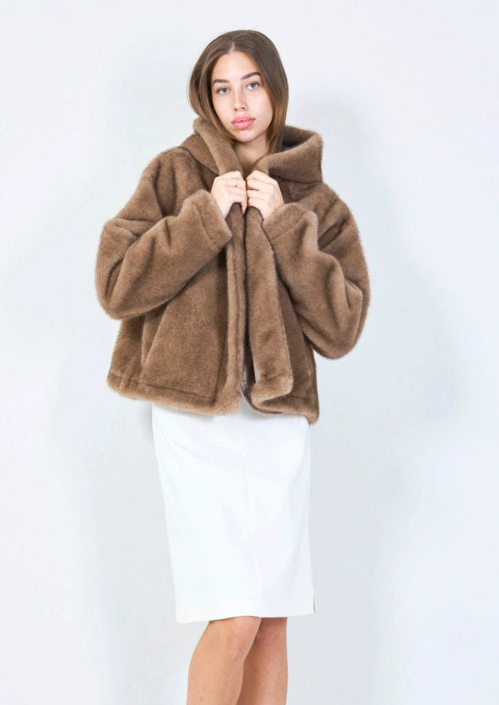 YV0515 Cropped Eco Fur Jacket