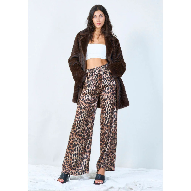 YV0467 Long Sleeved Textured Eco Fur Jacket